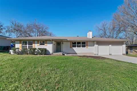 903 Stanley Street Denton TX 76201