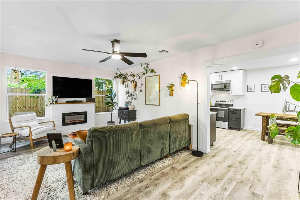909 N 30th Street