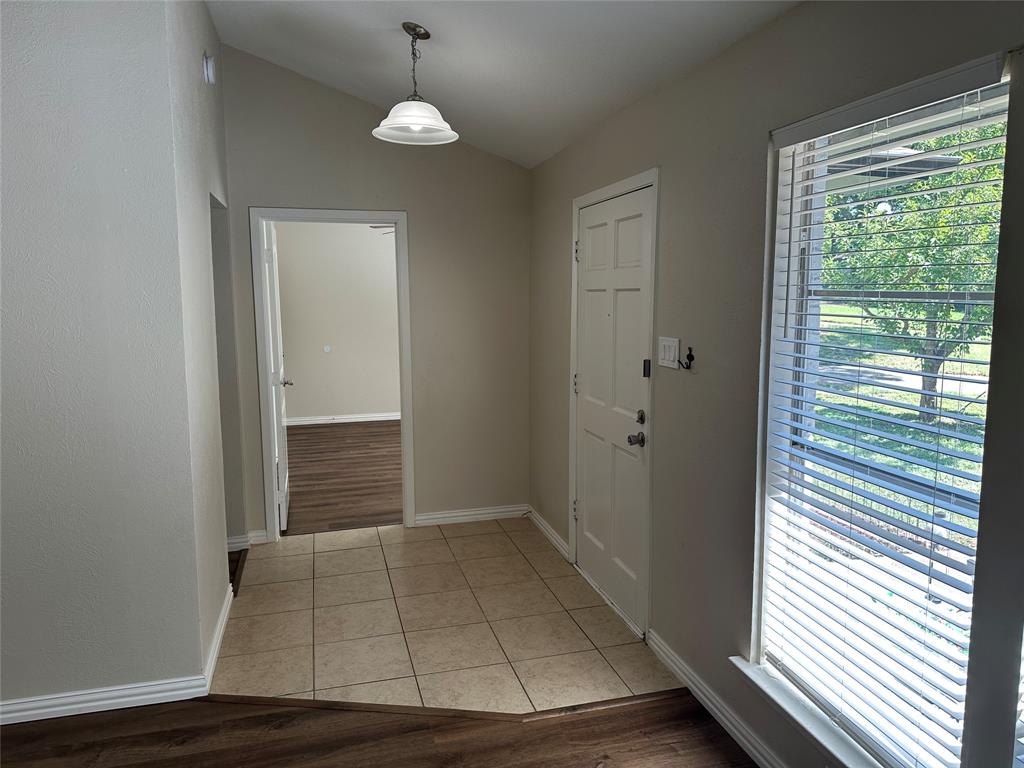 2712 Winchester Court