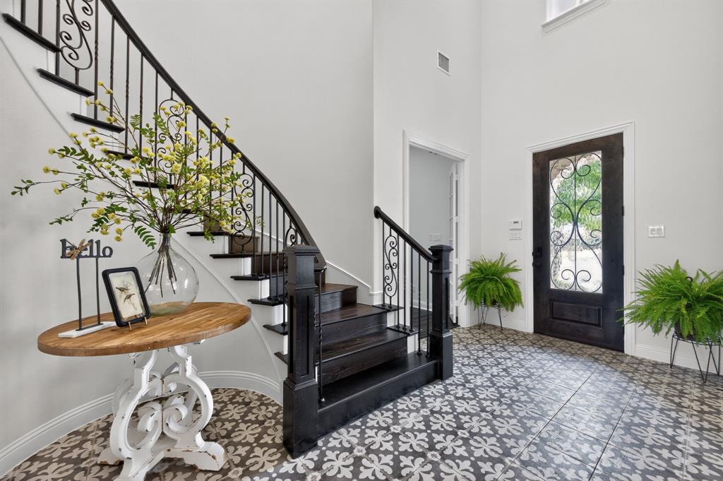 3930 Harrisburg Lane