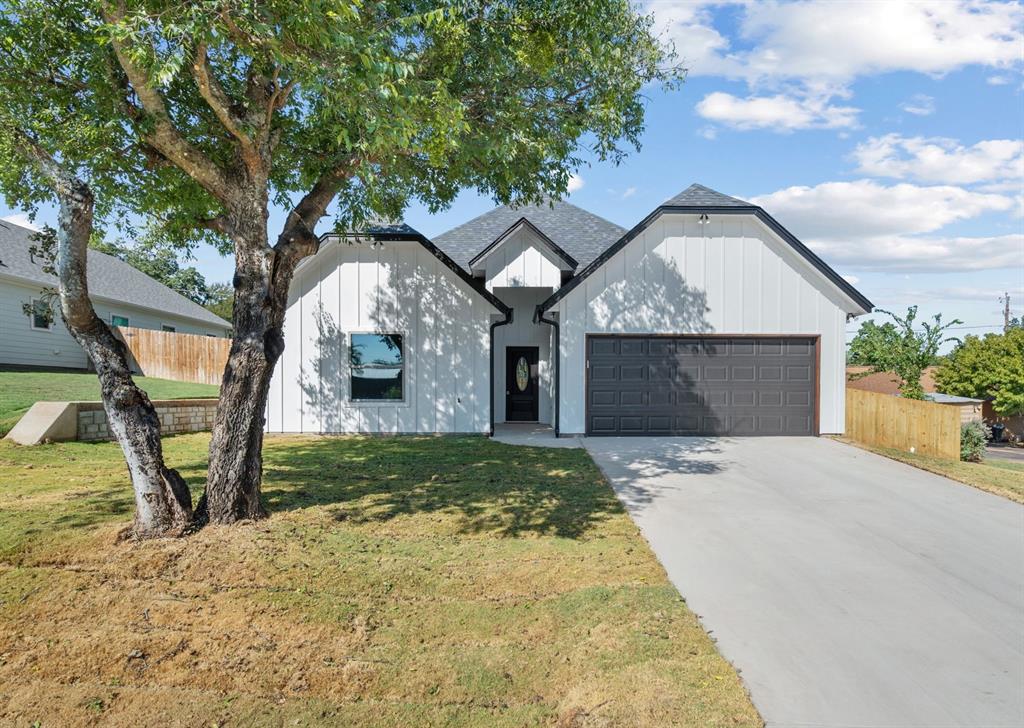 130 Lakewood Drive