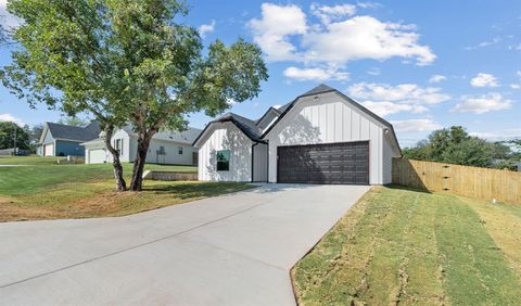 130 Lakewood Drive Weatherford TX 76087
