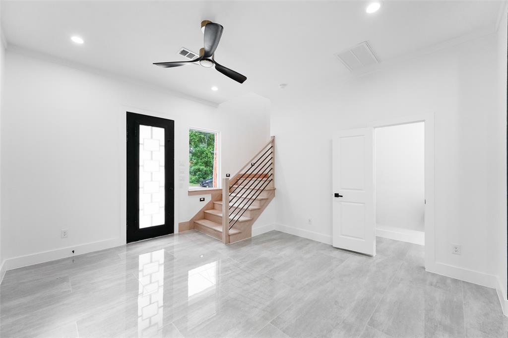 Meadowmere 03 - Residential