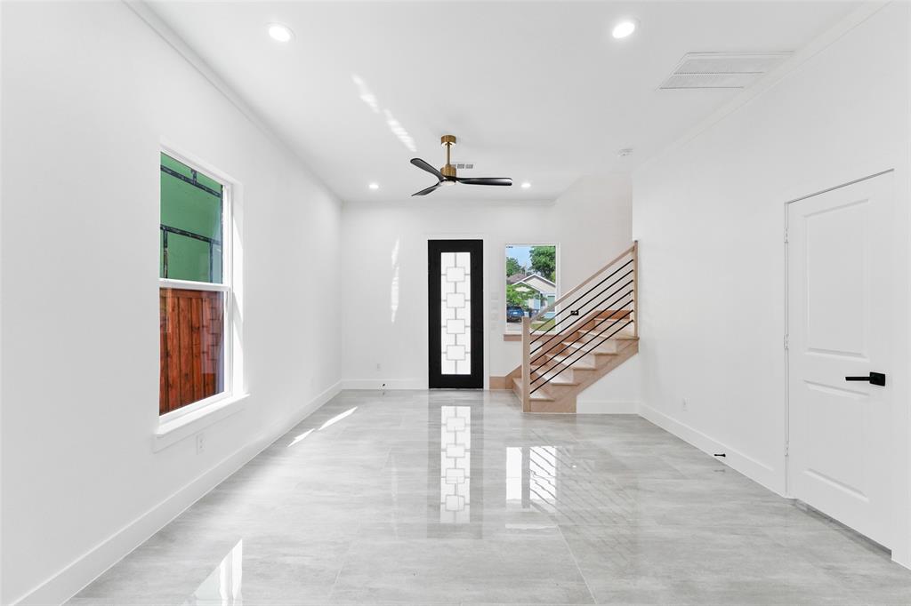 Meadowmere 03 - Residential