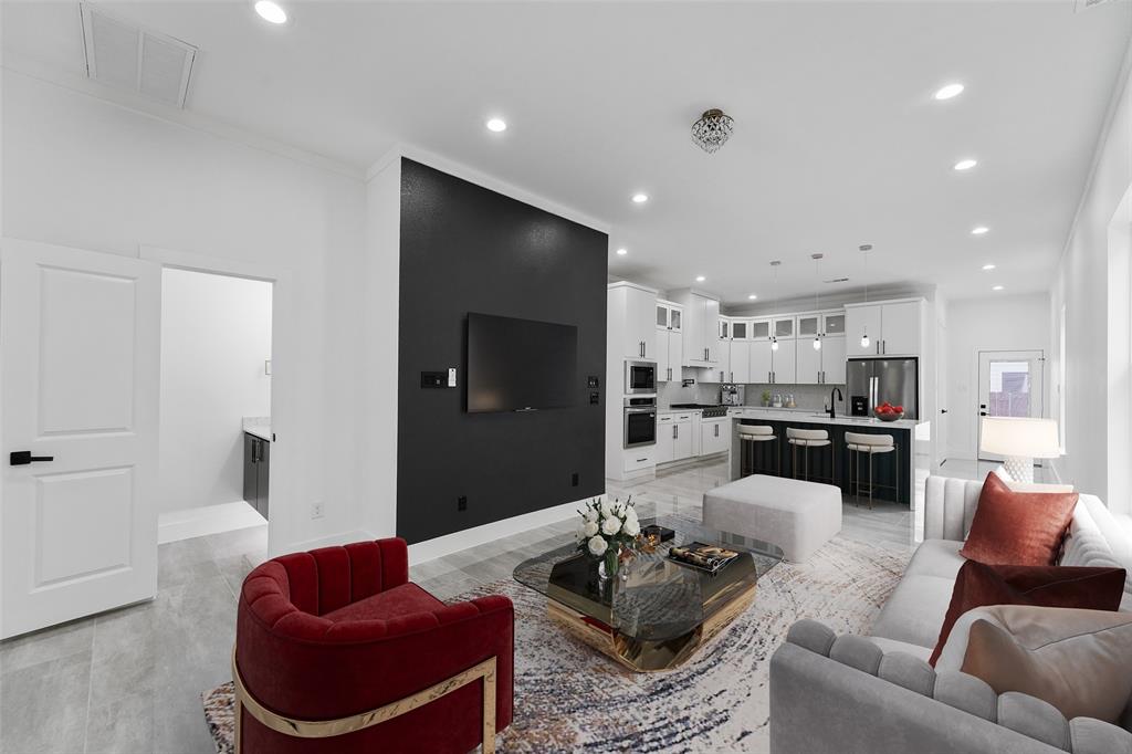 Meadowmere 03 - Residential