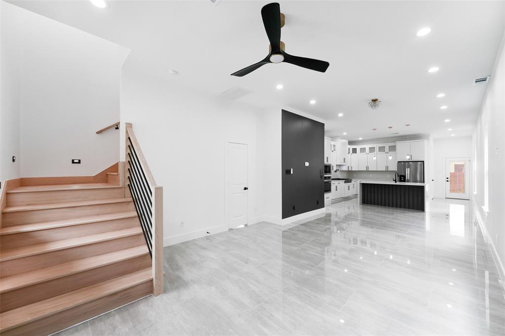 Meadowmere 03 - Residential