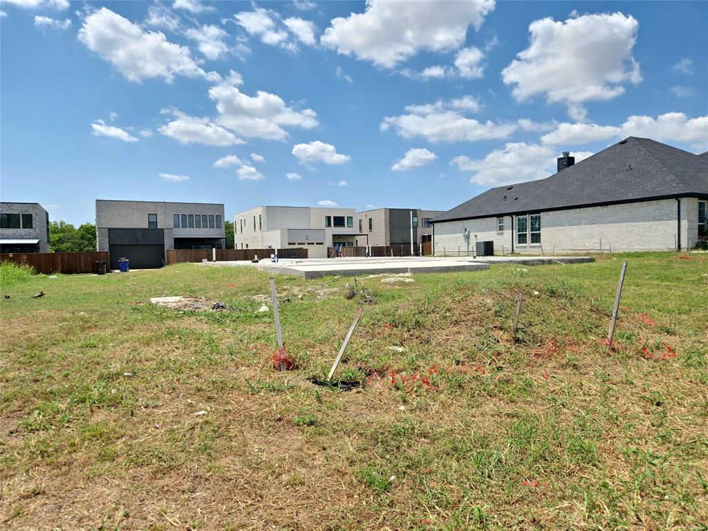 Creekside Village - Land