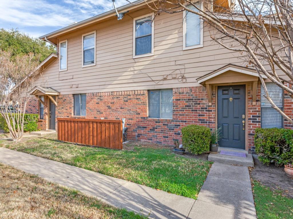 Cedar Creek Twnhms - Residential