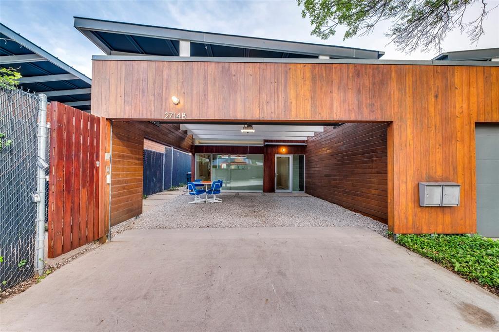 J D Cullums Oak Lawn - Residential