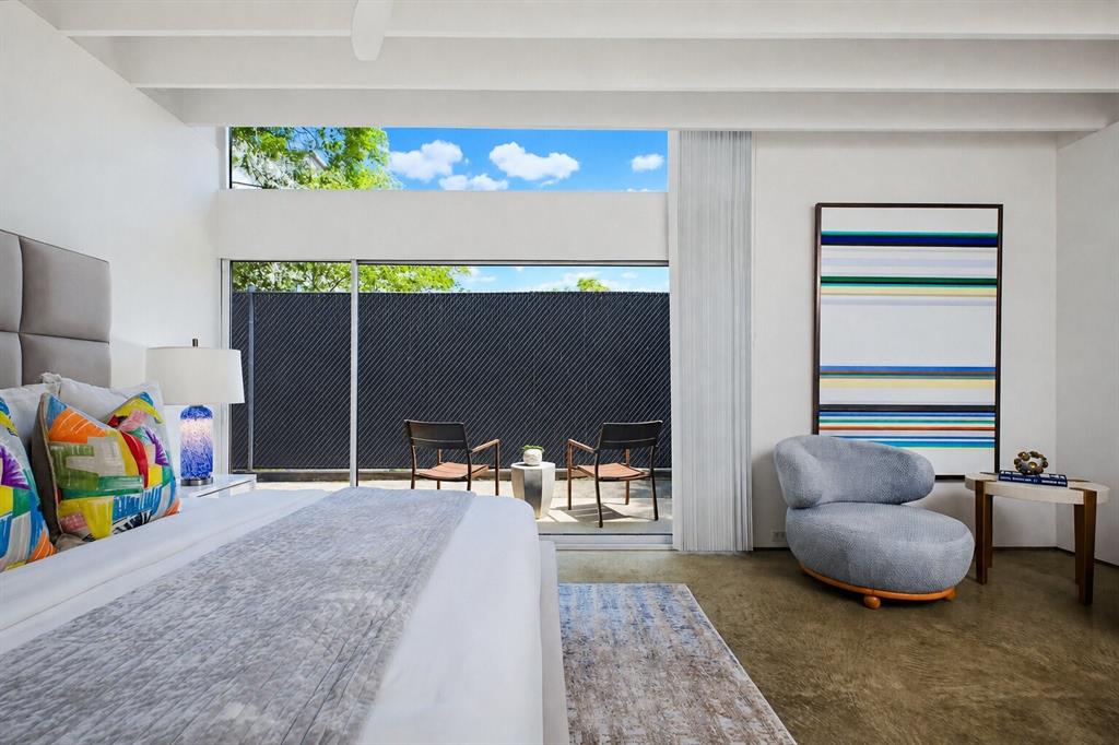 J D Cullums Oak Lawn - Residential
