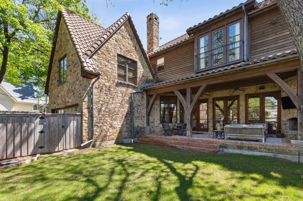 CARUTH HILLS 2 - Residential