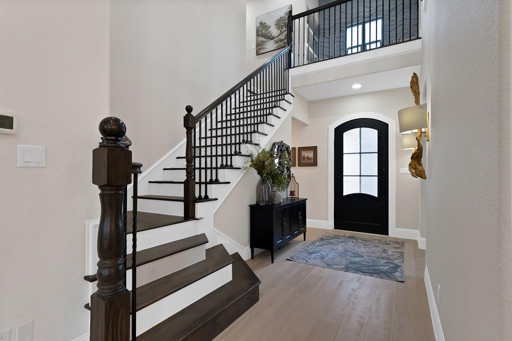 4005 Hollywood Park Court