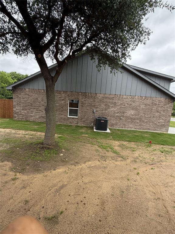 Original Cleburne - Residential Income