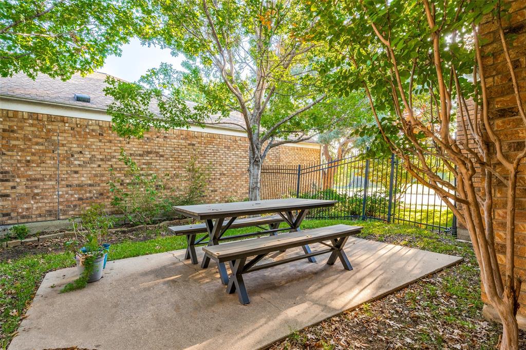 BROADMOOR HILLS PH 4 - Residential