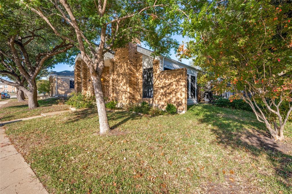 BROADMOOR HILLS PH 4 - Residential