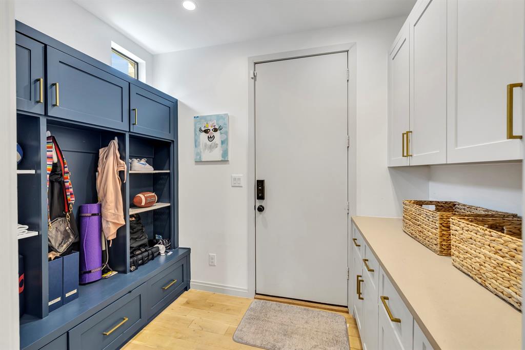 White Rock North 04 Instl - Residential