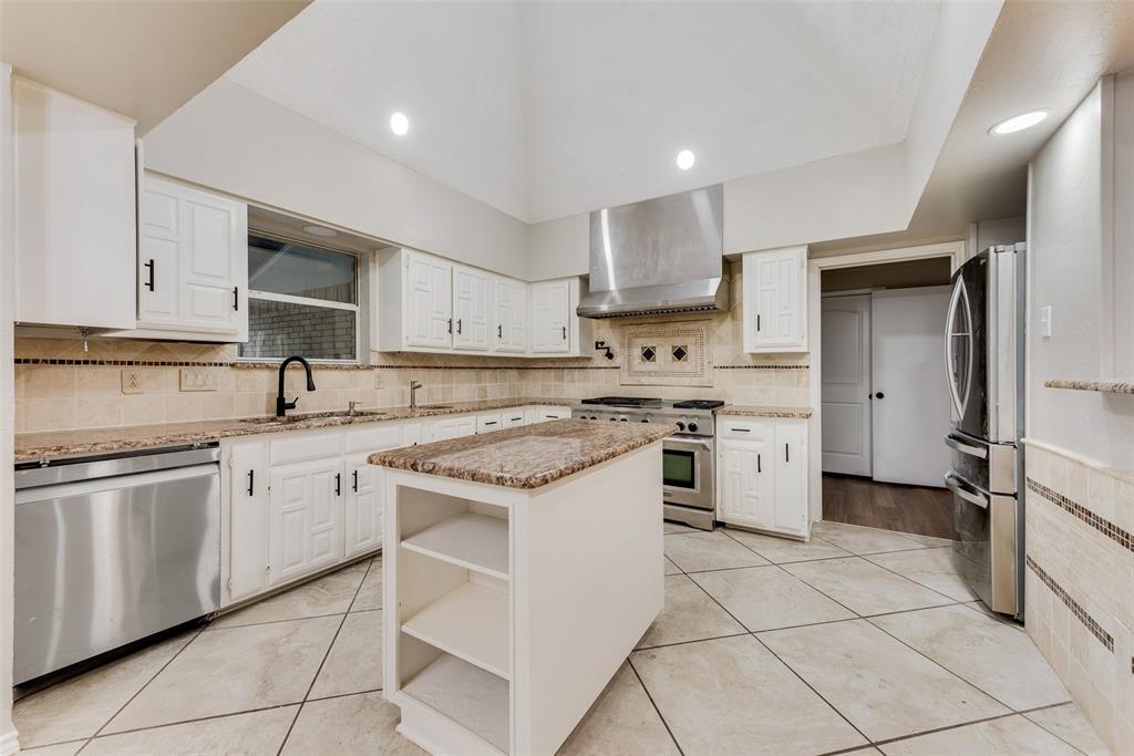 600 N Cockrell Hill Road