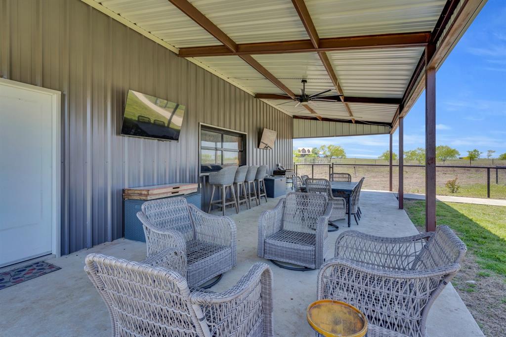 386 J A GAONA & 588 T B JACKSON - Residential