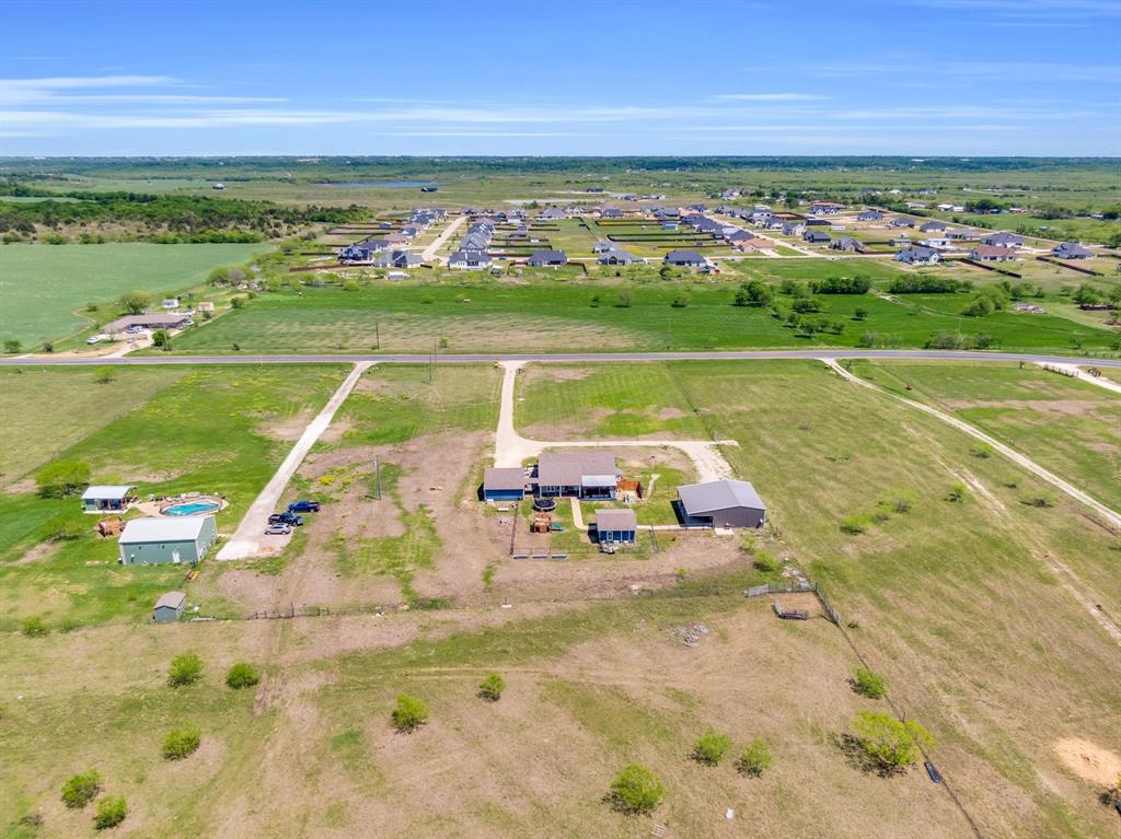 386 J A GAONA & 588 T B JACKSON - Residential