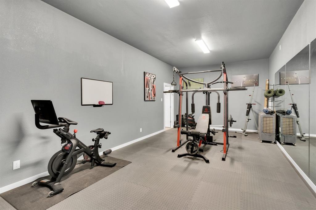 386 J A GAONA & 588 T B JACKSON - Residential