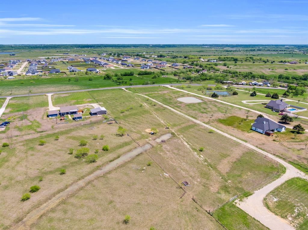 386 J A GAONA & 588 T B JACKSON - Residential