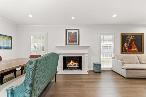 Tiny photo for 4684 S Versailles Avenue, Highland Park, TX 75209 (MLS # 21079952)
