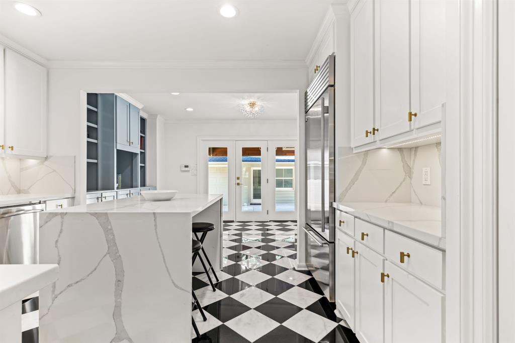 Highland Park West 09 Instl - Residential