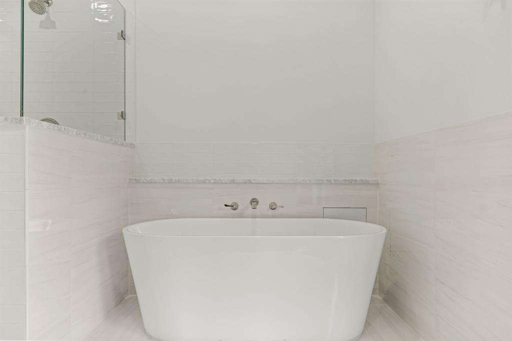 Highland Park West 09 Instl - Residential