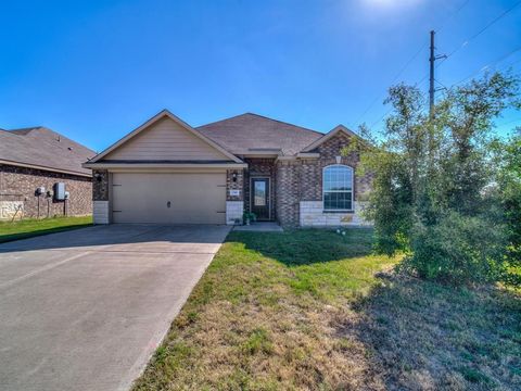 A home in Crowley