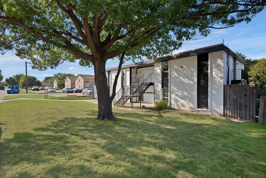 306 Renfro Street