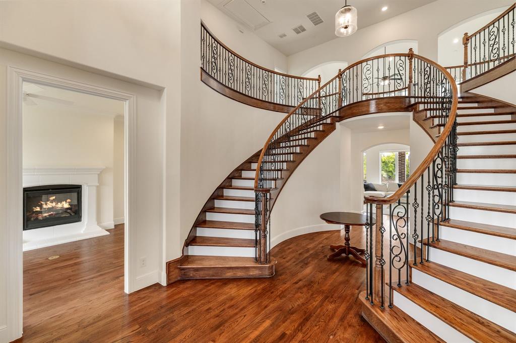 4604 Canterbury Court