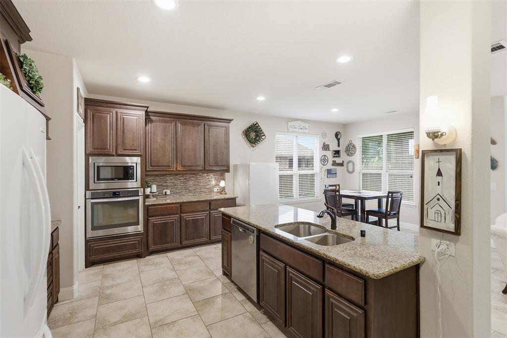 1385 Litchfield Lane