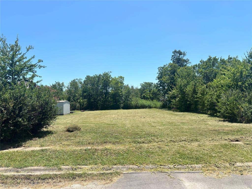 Photo of 1605 E 9th Avenue, Corsicana, TX 75110 (MLS # 21350275)