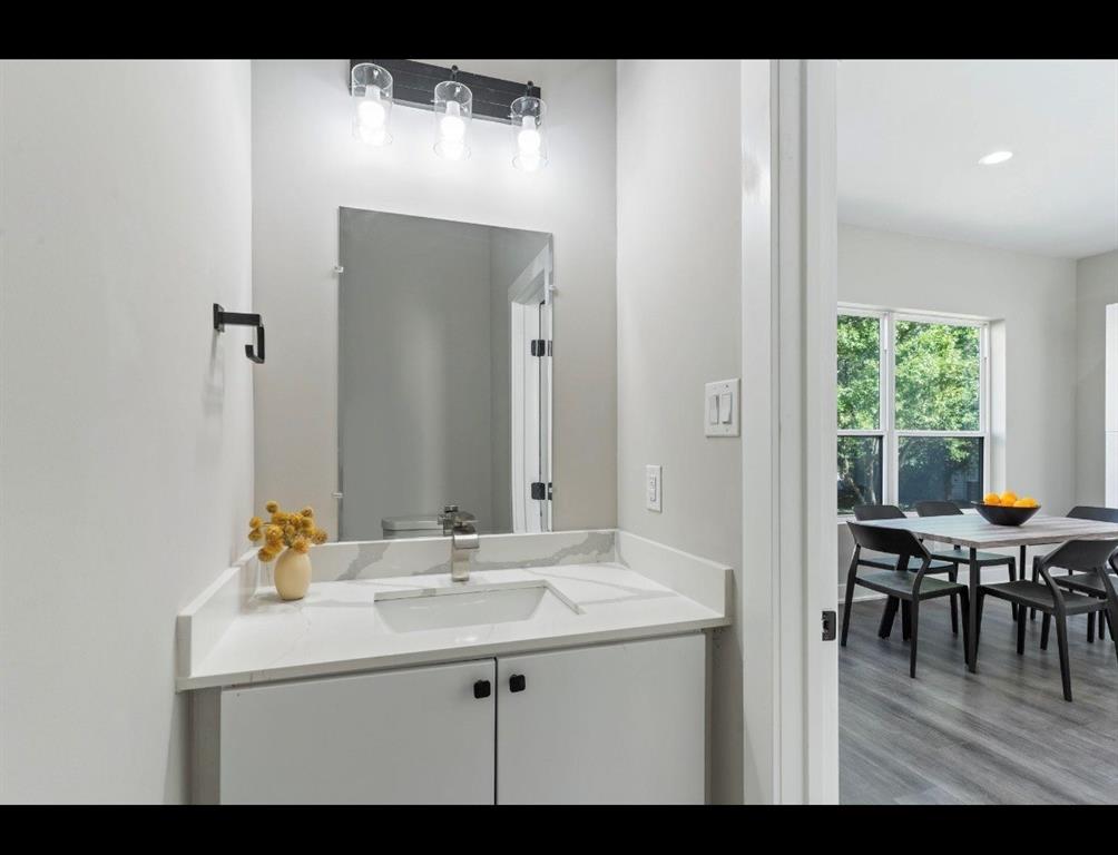 Ross Ave Heights - Residential Lease