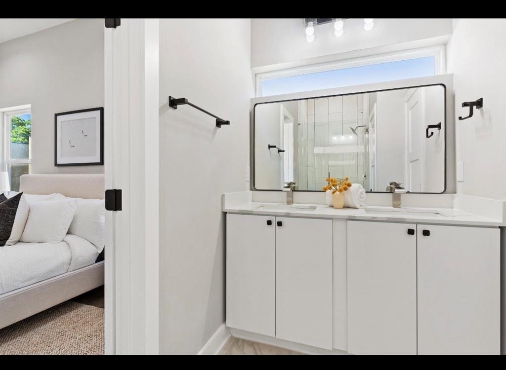 Ross Ave Heights - Residential Lease