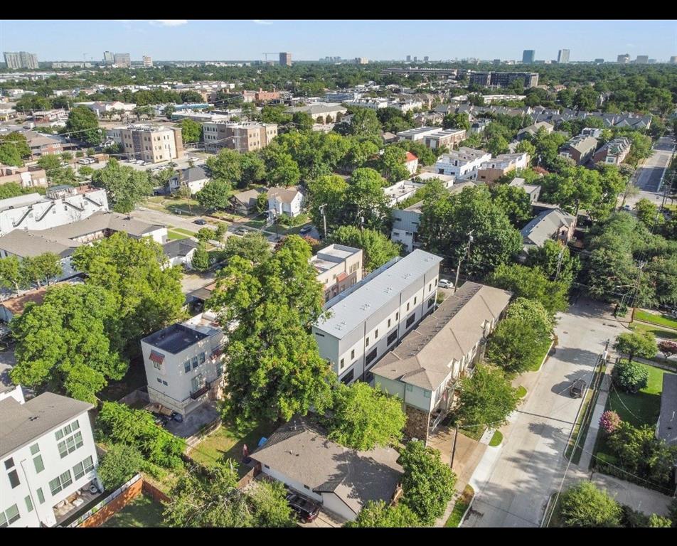 Ross Ave Heights - Residential Lease