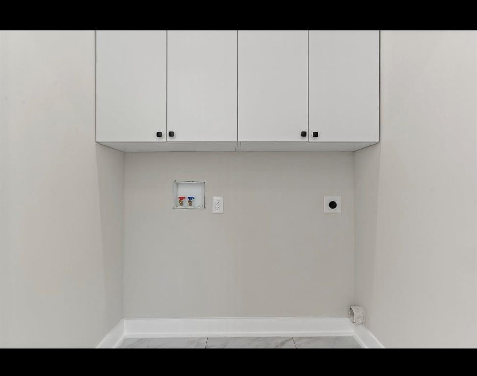 Ross Ave Heights - Residential Lease