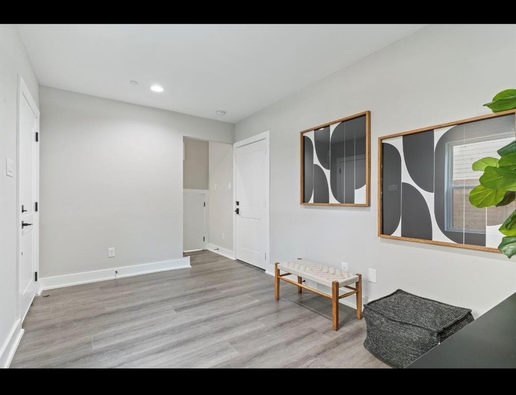 Ross Ave Heights - Residential Lease