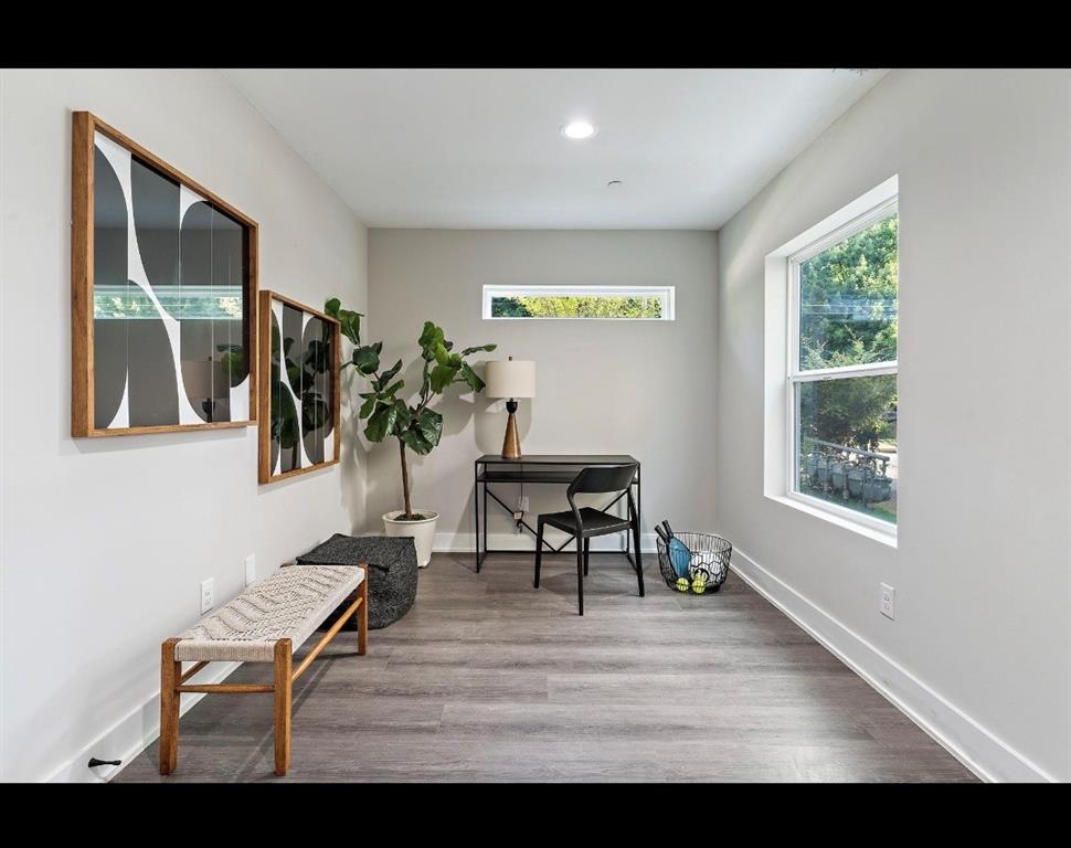 Ross Ave Heights - Residential Lease