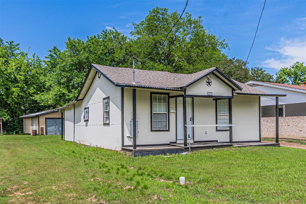 Town  Sulphur  Springs - Residential