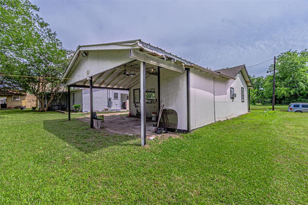 Town  Sulphur  Springs - Residential