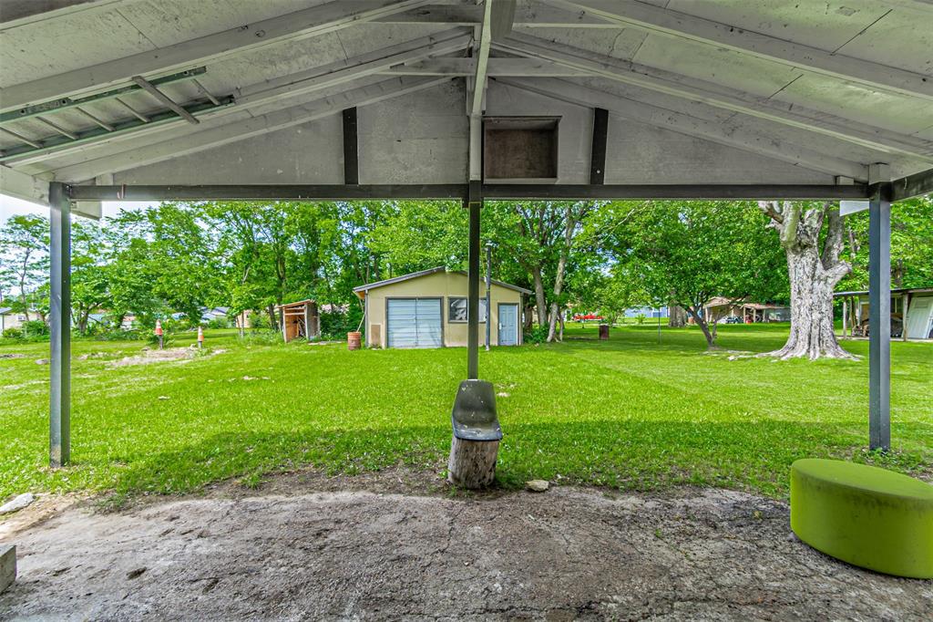 Town  Sulphur  Springs - Residential