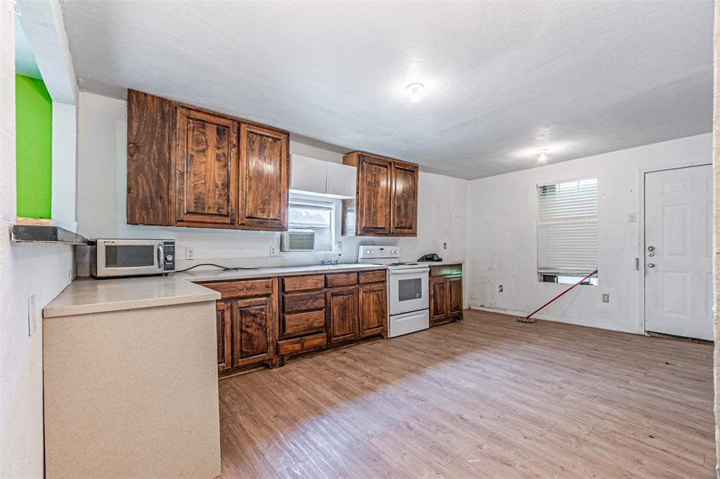 Town  Sulphur  Springs - Residential