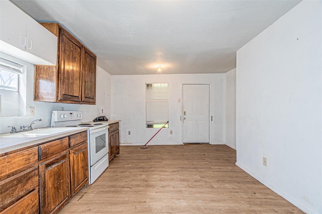 Town  Sulphur  Springs - Residential