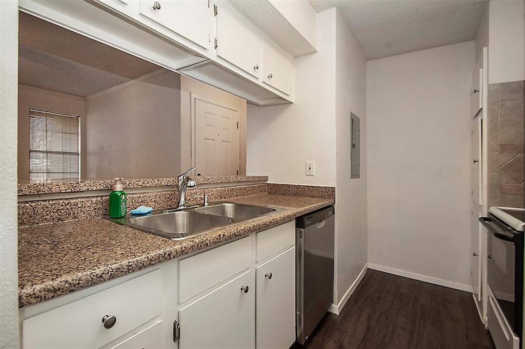 Prestonwood Green Condos - Residential