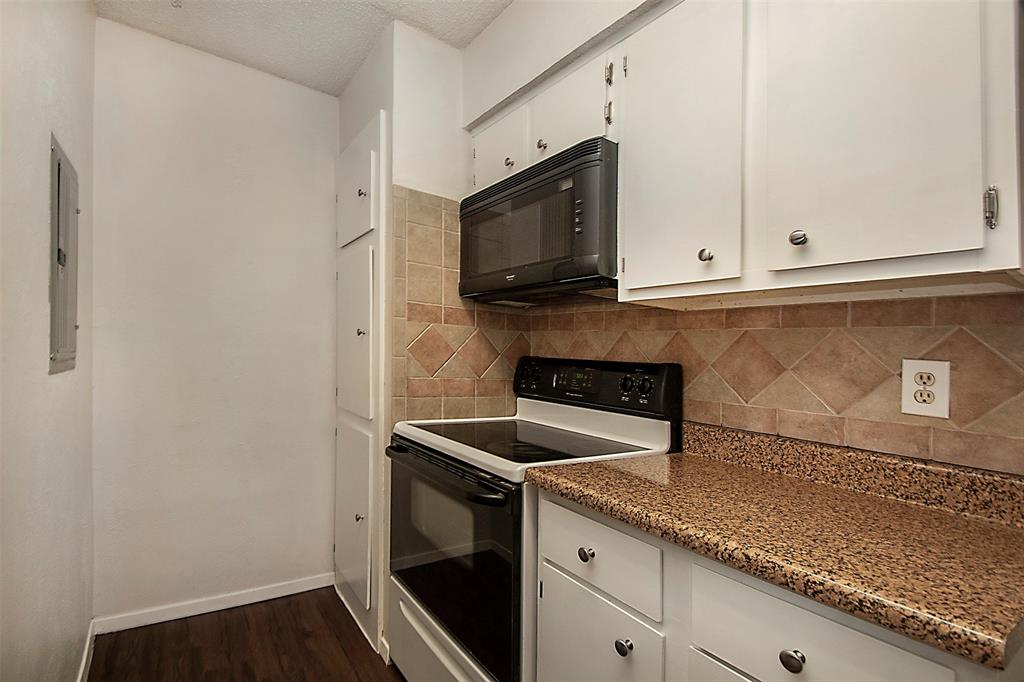 Prestonwood Green Condos - Residential