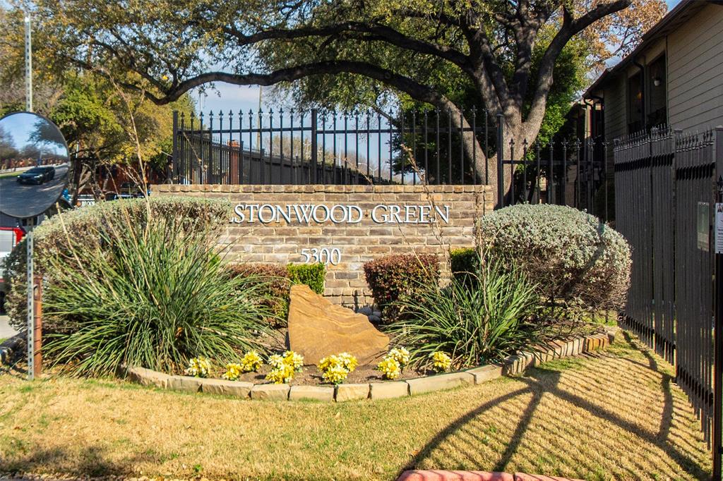 Prestonwood Green Condos - Residential