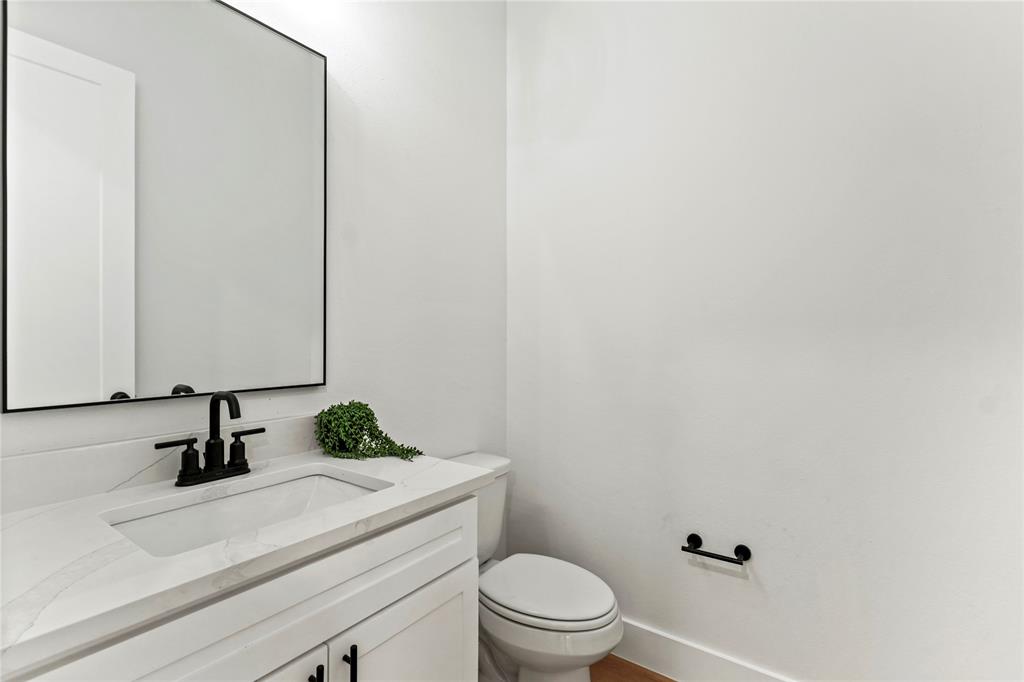 ERVAY PLACE - Residential