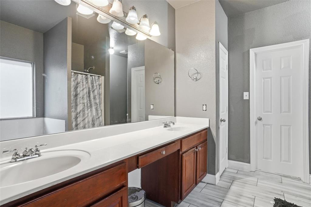 Vista Del Cielo - Residential