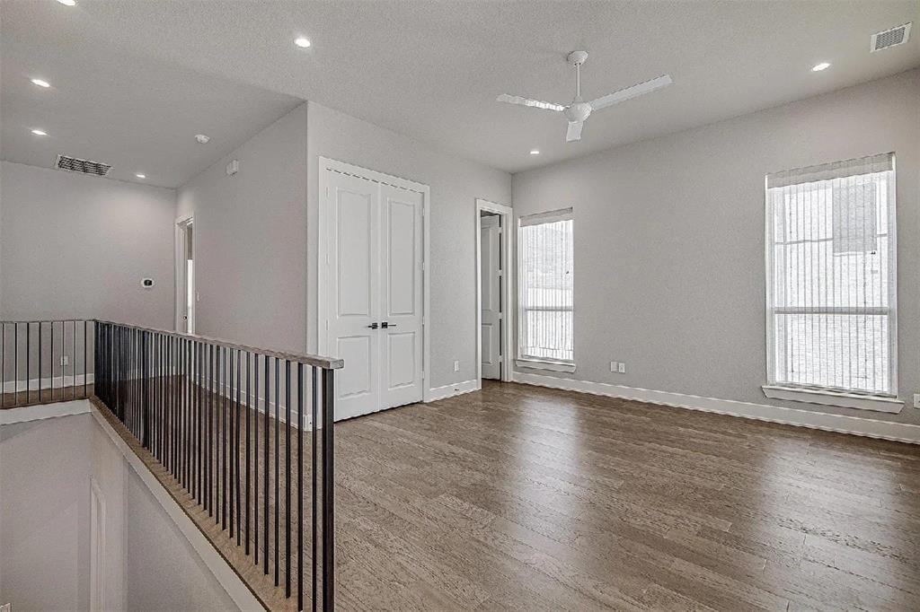 Main 7 Twnhm Add - Residential Lease